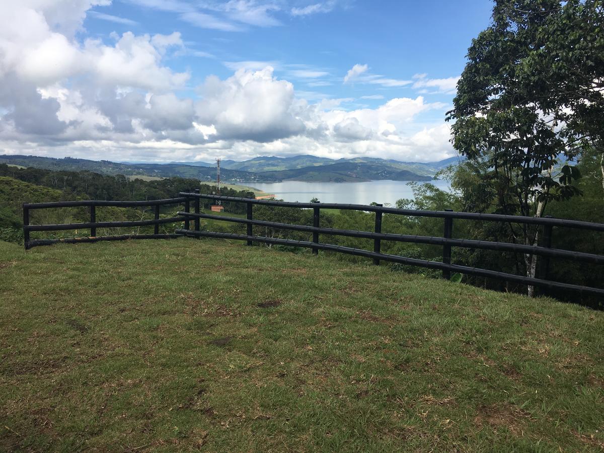 La Cabana Del Lago Calima Villa Esterno foto